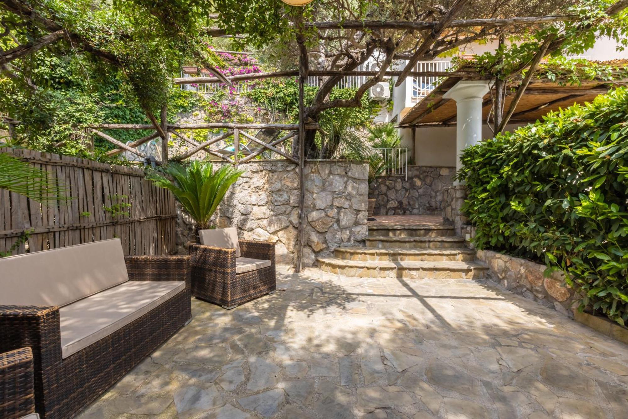 Villa Rita Apartments Massa Lubrense Exterior foto